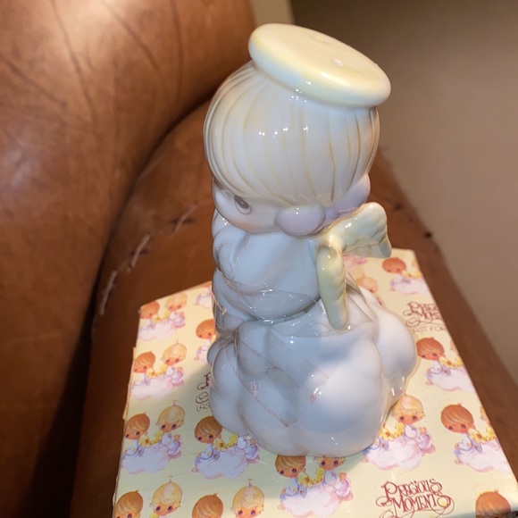 1995 Girl Angel On Cloud Salt & Pepper Shakers Precious Moments - Picture 2 of 10